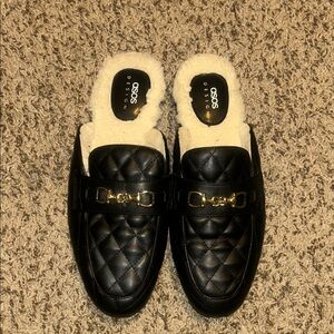 Black Quilted Men’s Mules